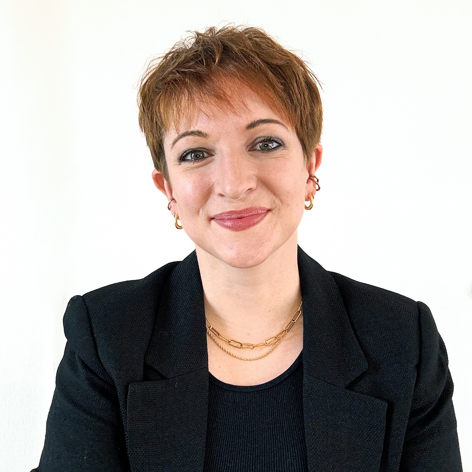 Laura Bechthold_Porträt_10_korrigiert